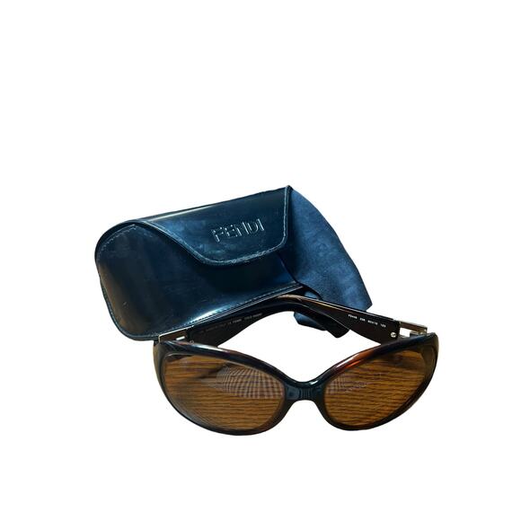 Fendi Accessories - VINTAGE Fendi FS 449 Oversized Sunglasses - Stunning Full Set + Case & Cloth
